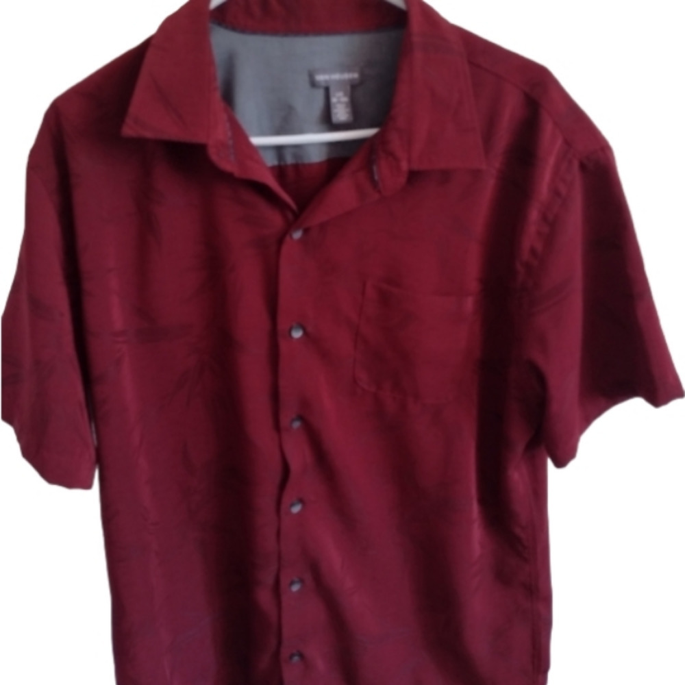 Van Heusen Burgundy Short Sleeve Button-Down Shirt